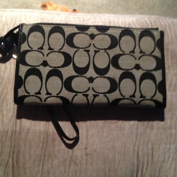 SOLD - Picture 2 of 4