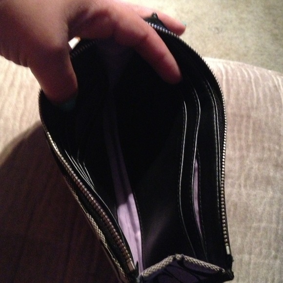 SOLD - Picture 3 of 4