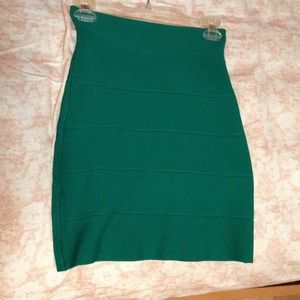 BCBG Power skirt