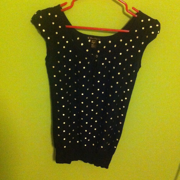 Medium top like new condition.