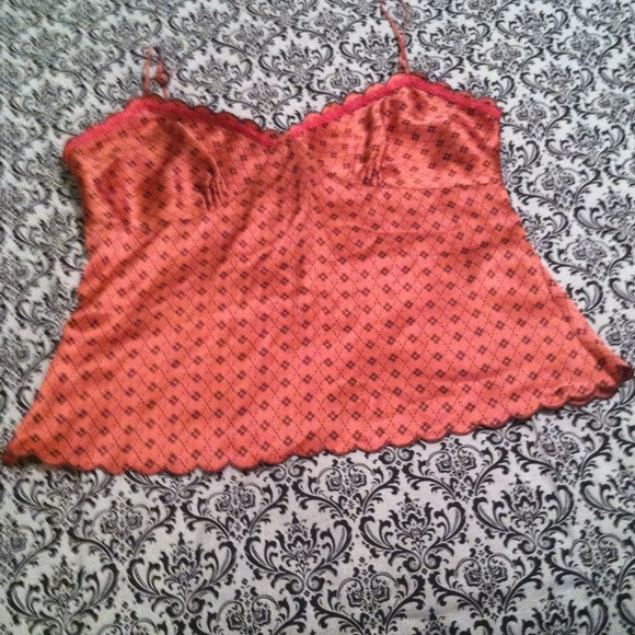 Top - Picture 2 of 3