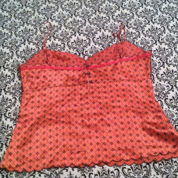 Top - Picture 3 of 3