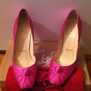 Beautiful pink louboutins