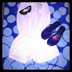 Terry Cloth Romper 🍹☀👙NWT☀️