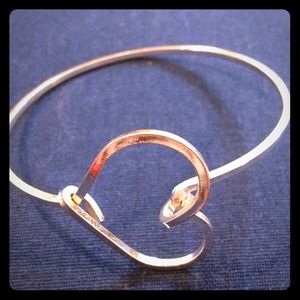 REDUCED! Heart bracelet, oversized and trendy!