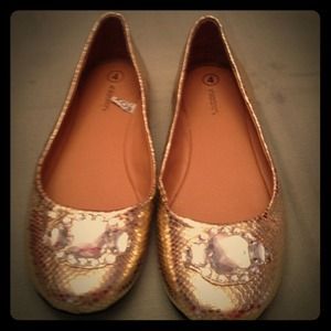 Cute Gold Flats