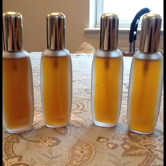 clinique Other - Perfume aromatics elixir