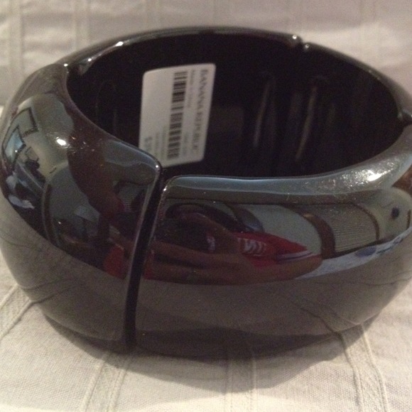 REDUCED!! Big black Banana Republic bracelet
