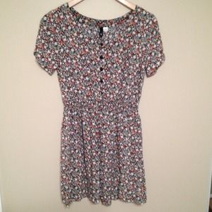 💜💜SOLD💜💜H&M Divided Floral Dress
