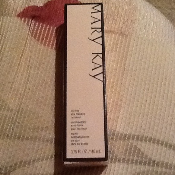 Eye makeup remover