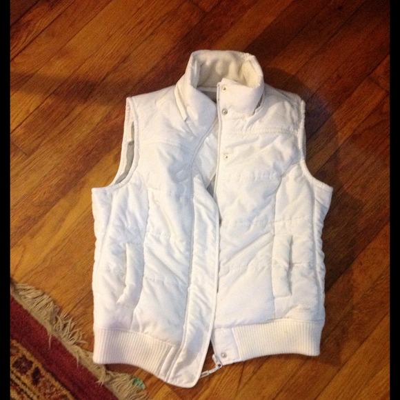 Calvin Klein vest - Picture 1 of 1