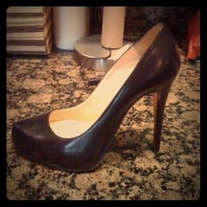 💯% Authentic Christian Louboutin