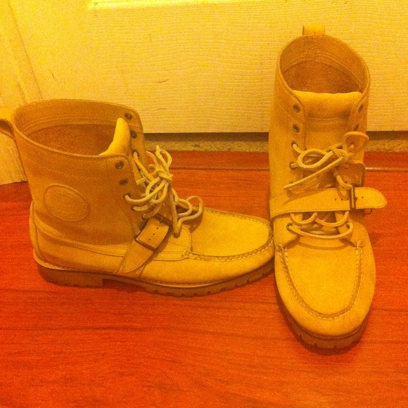 Boots - Picture 2 of 3