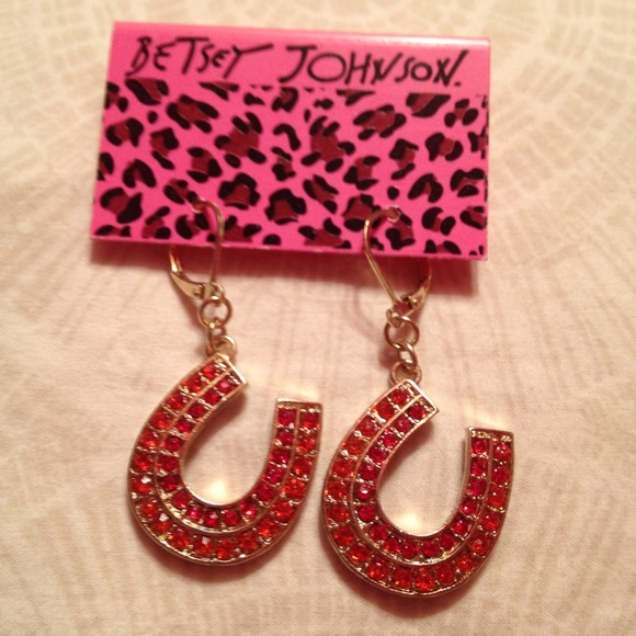💋BETSEY JOHNSON TRENDY LUCKY HORSESHOE EARRINGS💋