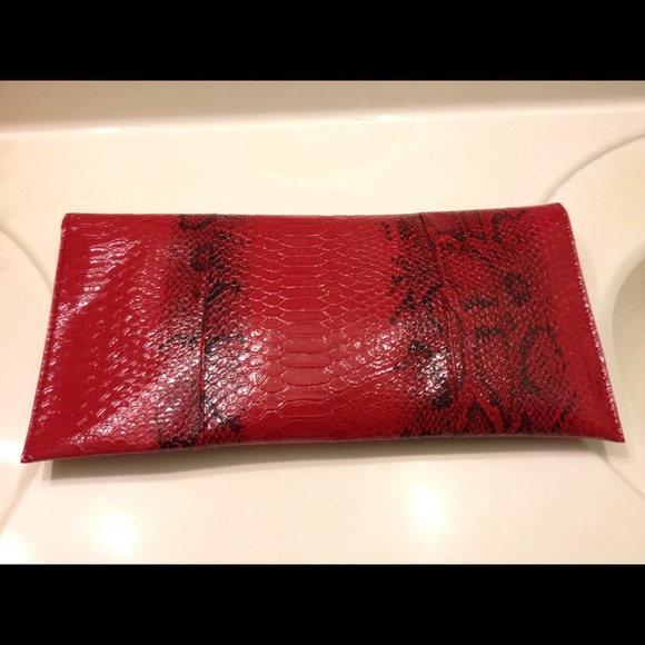 REDUCED** Clutch purse. - Picture 2 of 4