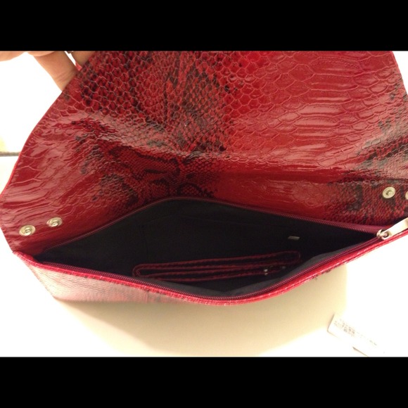 REDUCED** Clutch purse. - Picture 4 of 4