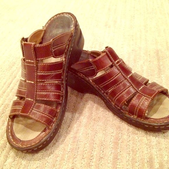 SOLD!!! Eastland brown sandals