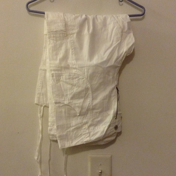 White drawstring capris
