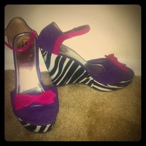 Zebra print wedges.