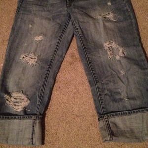 American Eagle jean capris!