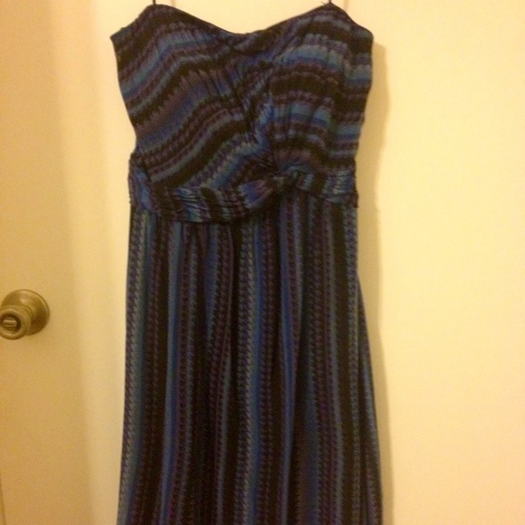 ⚡REDUCED⚡Strapless blue, black & purple dress.