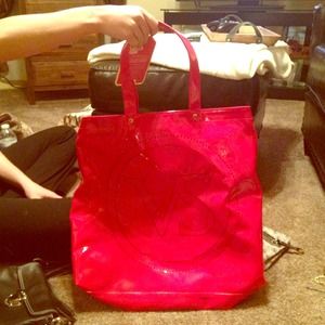 Large Victoria's Secret tote.