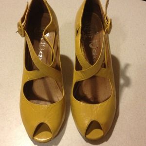 Jeffery Campbell (Ibiza )