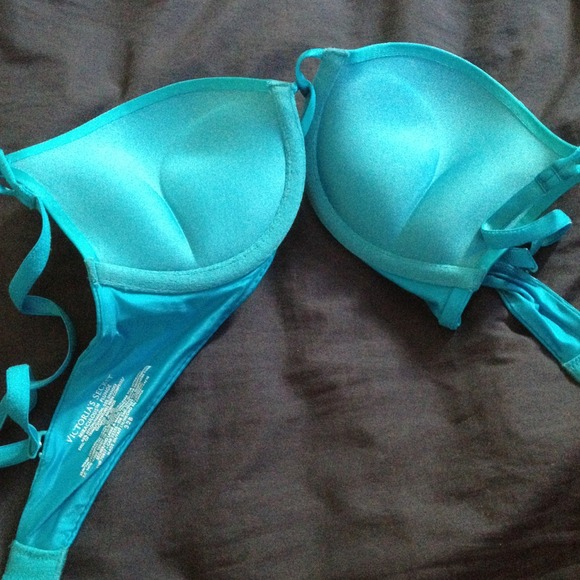 TRADED: Miraculous plunge bra - Picture 2 of 2
