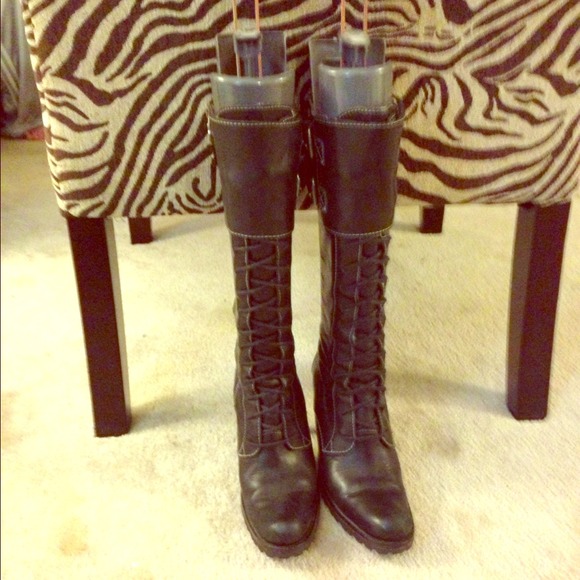 Donald Pliner boots