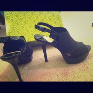 New Gianni Bini sling backs 9