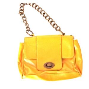 Sunny yellow purse