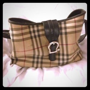Burberry purse.