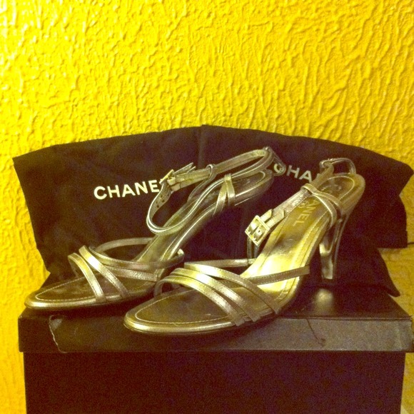 LIKE NEW CHANEL heels