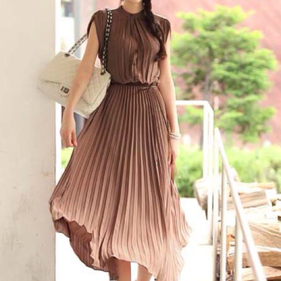 🌟Reduced🌟Significantly thinner chiffon dress