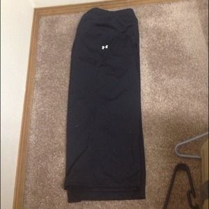 Under Armour Work Out Pants SZ L