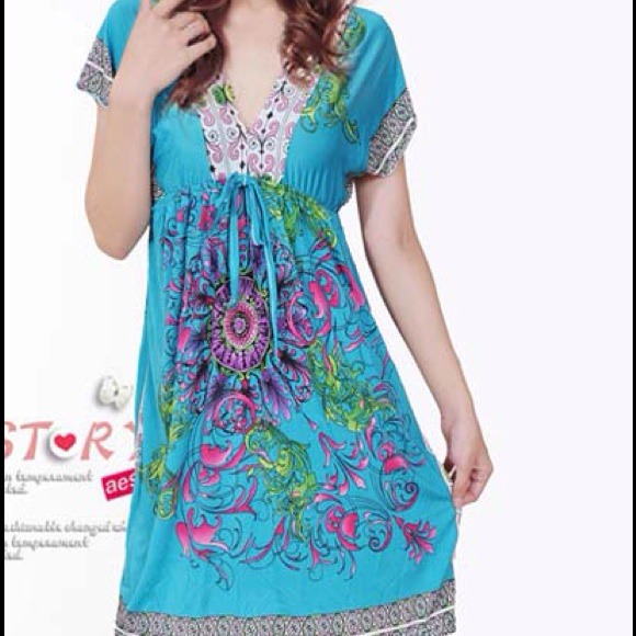 🌟Reduced🌟GentleWoman V neck fashion dress
