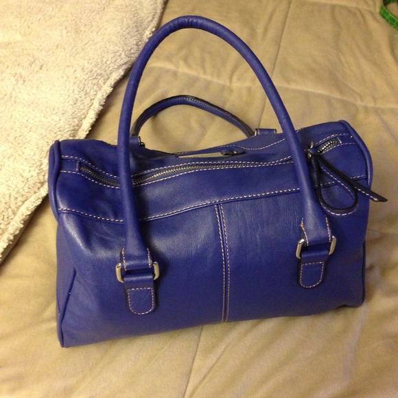 ๐ขSold๐ข - Picture 3 of 4