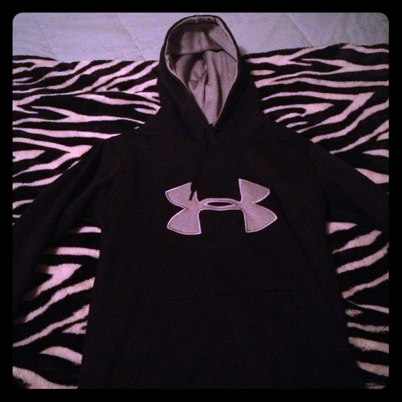 ✨Reduced✨ UnderArmour Hoodie great condition!!