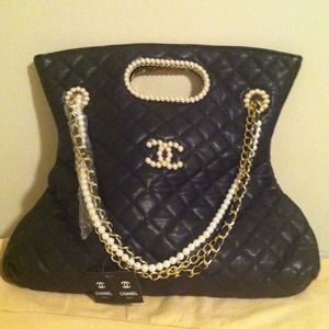 💢REDUCED💢Quilted bag