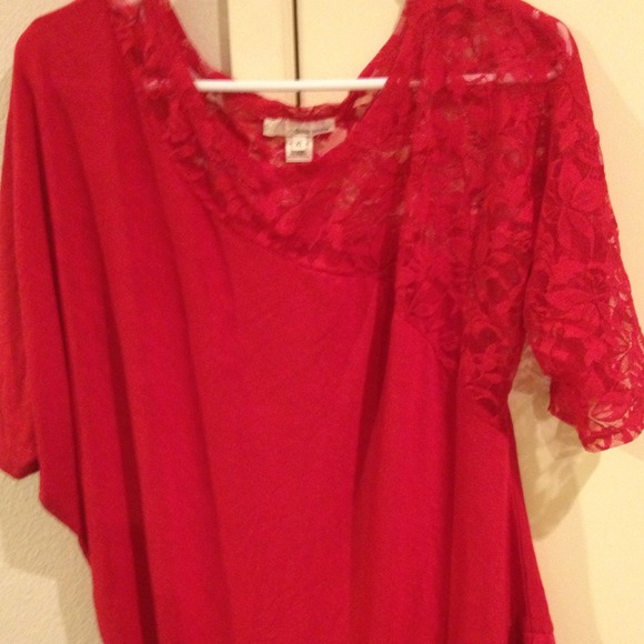 🎀Bundle for sindysueblue🎀 Red and Converse top