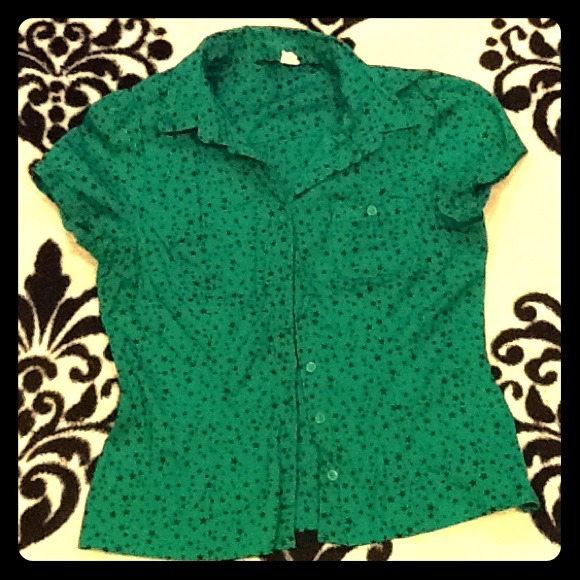Green with Black Stars Button Up