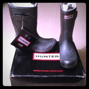 ••RESERVED••Hunter Rain boots