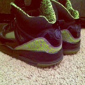 Jordan spizikes black/green/purple