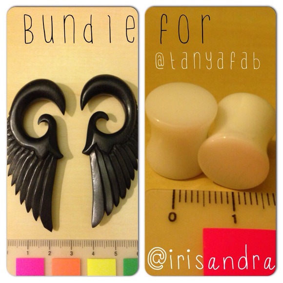 Bundle for @tanyafab - 2 pairs of 00 earrings