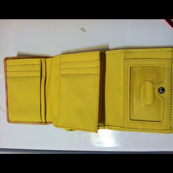 Wallet - Picture 2 of 3