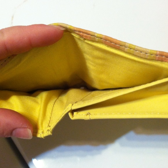 Wallet - Picture 3 of 3