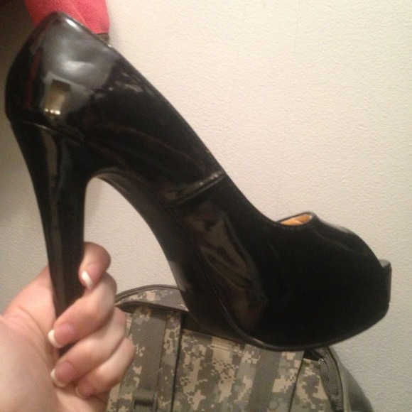 ⭕REDUCED⭕Heels ☺