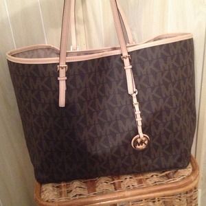 MK neverfull