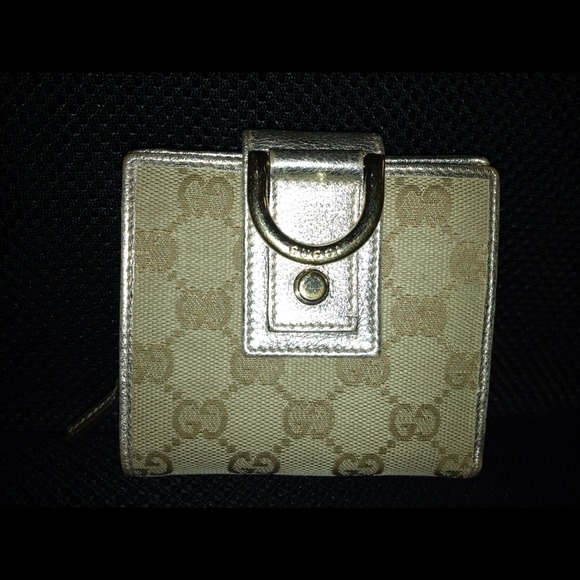 Authentic Gucci wallet