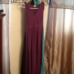 Maternity maxi dresses